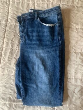 KanCan High-Rise Jeans in Medium Dark Blue Wash